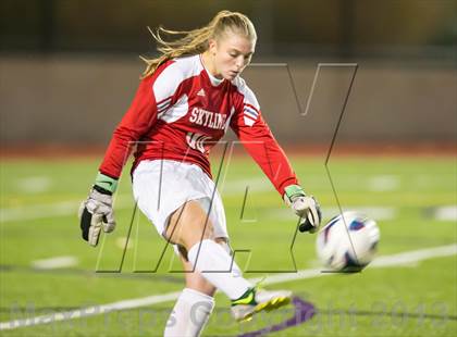 Thumbnail 1 in Skyline vs. Issaquah (WIAA 4A Quaterfinal)  photogallery.