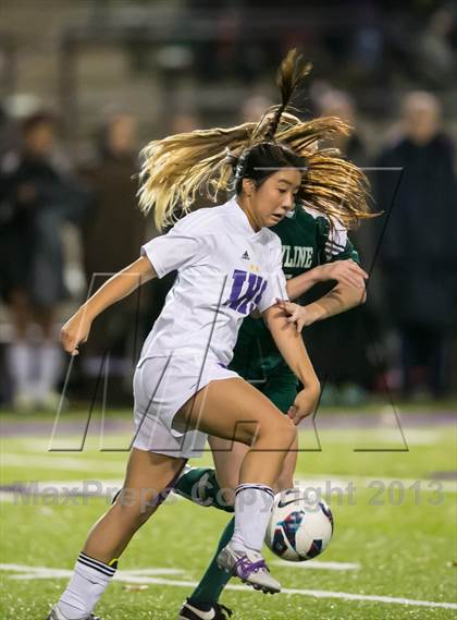 Thumbnail 1 in Skyline vs. Issaquah (WIAA 4A Quaterfinal)  photogallery.