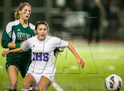 Thumbnail 3 in Skyline vs. Issaquah (WIAA 4A Quaterfinal)  photogallery.