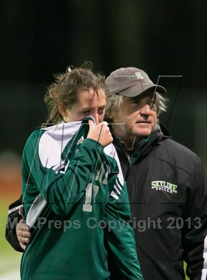 Thumbnail 2 in Skyline vs. Issaquah (WIAA 4A Quaterfinal)  photogallery.