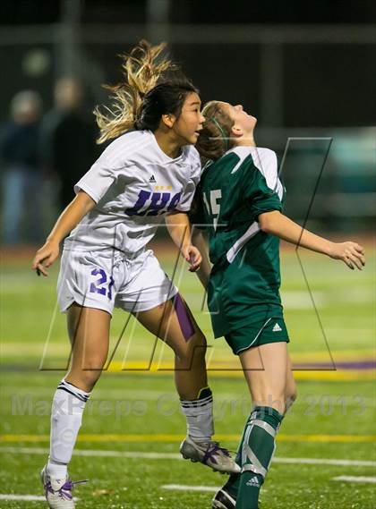 Thumbnail 1 in Skyline vs. Issaquah (WIAA 4A Quaterfinal)  photogallery.