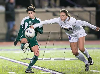 Thumbnail 3 in Skyline vs. Issaquah (WIAA 4A Quaterfinal)  photogallery.