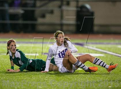Thumbnail 2 in Skyline vs. Issaquah (WIAA 4A Quaterfinal)  photogallery.