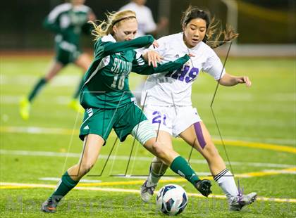 Thumbnail 1 in Skyline vs. Issaquah (WIAA 4A Quaterfinal)  photogallery.