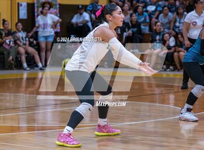 Thumbnail 3 in Moanalua vs Kapolei (OIA Division 1 Final) photogallery.