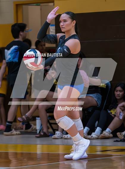 Thumbnail 1 in Moanalua vs Kapolei (OIA Division 1 Final) photogallery.