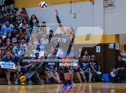 Thumbnail 1 in Moanalua vs Kapolei (OIA Division 1 Final) photogallery.