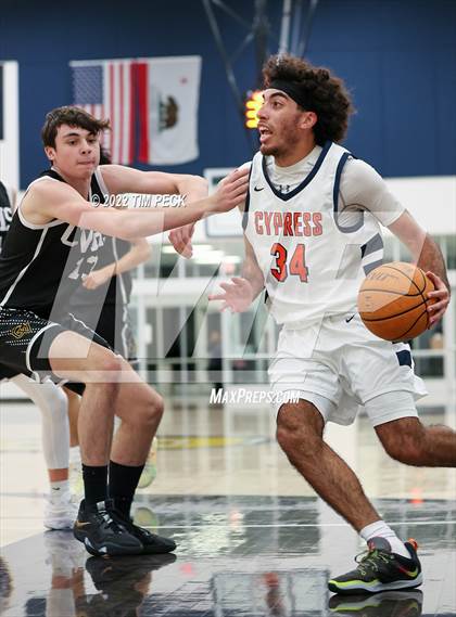 Thumbnail 3 in Capistrano Valley vs. Cypress photogallery.