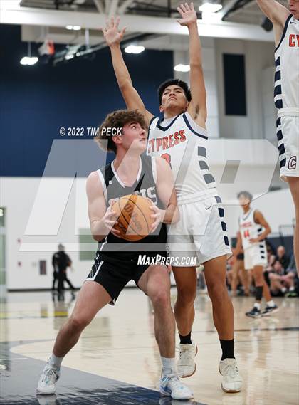 Thumbnail 3 in Capistrano Valley vs. Cypress photogallery.