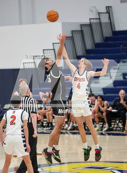 Thumbnail 2 in Capistrano Valley vs. Cypress photogallery.