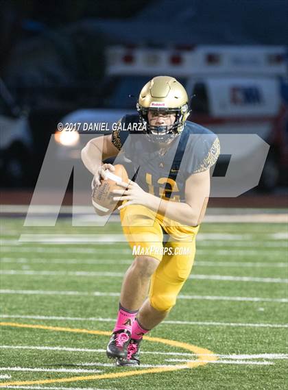 Thumbnail 1 in St. Thomas Aquinas vs Deerfield Beach photogallery.