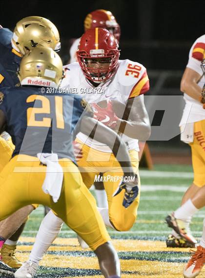 Thumbnail 2 in St. Thomas Aquinas vs Deerfield Beach photogallery.