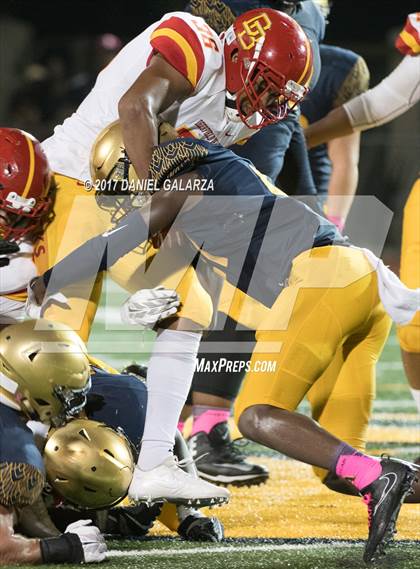 Thumbnail 2 in St. Thomas Aquinas vs Deerfield Beach photogallery.