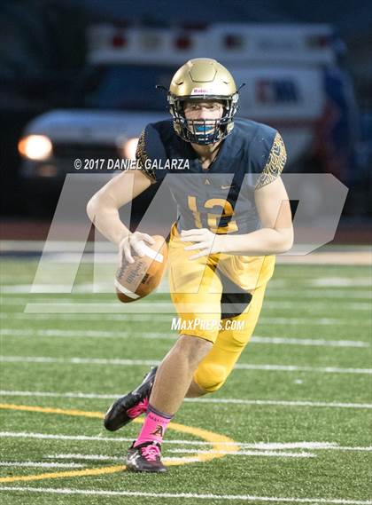 Thumbnail 2 in St. Thomas Aquinas vs Deerfield Beach photogallery.