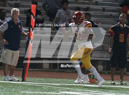 Thumbnail 3 in St. Thomas Aquinas vs Deerfield Beach photogallery.
