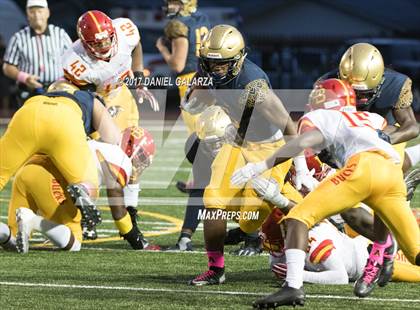 Thumbnail 1 in St. Thomas Aquinas vs Deerfield Beach photogallery.