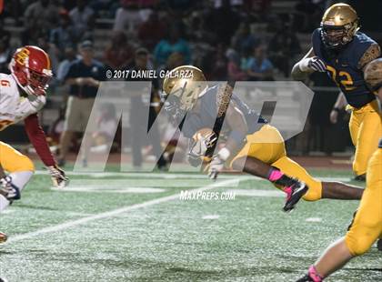 Thumbnail 1 in St. Thomas Aquinas vs Deerfield Beach photogallery.