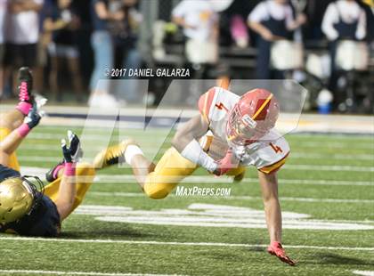 Thumbnail 2 in St. Thomas Aquinas vs Deerfield Beach photogallery.