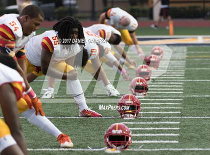 Thumbnail 1 in St. Thomas Aquinas vs Deerfield Beach photogallery.