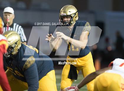 Thumbnail 2 in St. Thomas Aquinas vs Deerfield Beach photogallery.