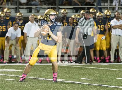 Thumbnail 3 in St. Thomas Aquinas vs Deerfield Beach photogallery.