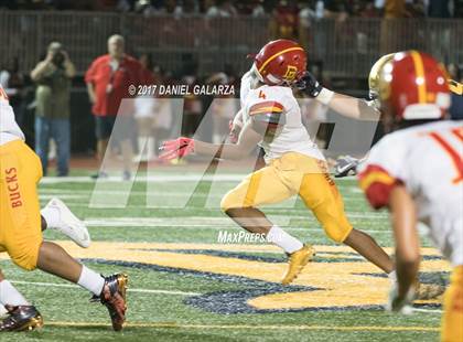 Thumbnail 1 in St. Thomas Aquinas vs Deerfield Beach photogallery.