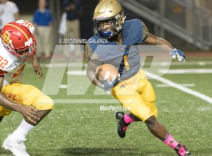Thumbnail 2 in St. Thomas Aquinas vs Deerfield Beach photogallery.
