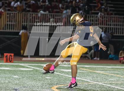 Thumbnail 3 in St. Thomas Aquinas vs Deerfield Beach photogallery.