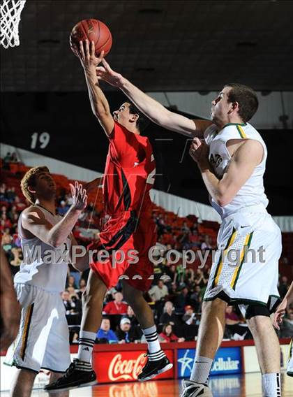 Thumbnail 3 in Ottawa vs. Basehor-Linwood (KSHSAA 4A State Final) photogallery.