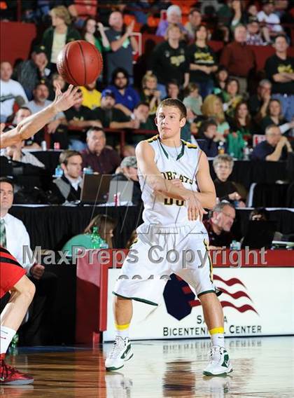 Thumbnail 1 in Ottawa vs. Basehor-Linwood (KSHSAA 4A State Final) photogallery.