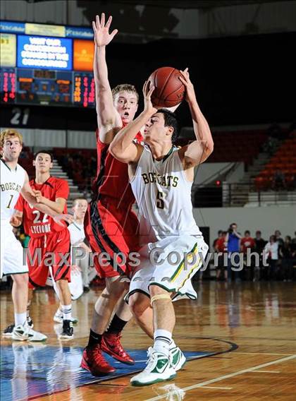Thumbnail 2 in Ottawa vs. Basehor-Linwood (KSHSAA 4A State Final) photogallery.