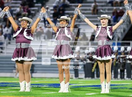 Thumbnail 3 in Ennis @ Wilson (UIL 5A D2 Football Bi-District) photogallery.