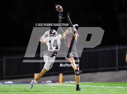 Thumbnail 2 in Ennis @ Wilson (UIL 5A D2 Football Bi-District) photogallery.