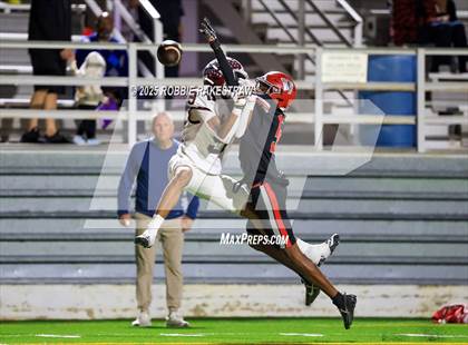 Thumbnail 2 in Ennis @ Wilson (UIL 5A D2 Football Bi-District) photogallery.