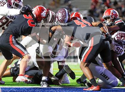 Thumbnail 1 in Ennis @ Wilson (UIL 5A D2 Football Bi-District) photogallery.