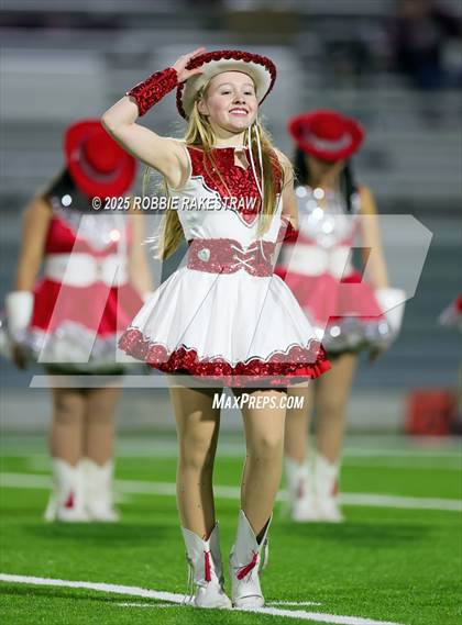 Thumbnail 1 in Ennis @ Wilson (UIL 5A D2 Football Bi-District) photogallery.