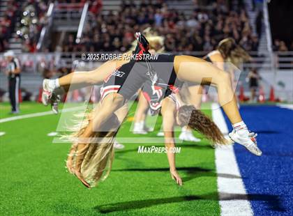 Thumbnail 3 in Ennis @ Wilson (UIL 5A D2 Football Bi-District) photogallery.