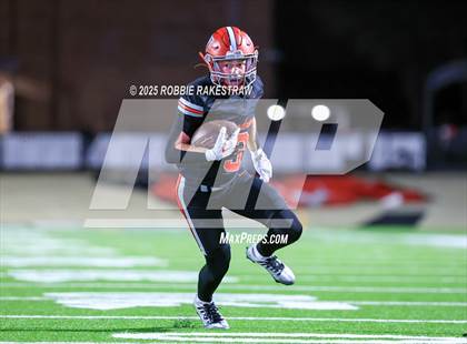 Thumbnail 3 in Ennis @ Wilson (UIL 5A D2 Football Bi-District) photogallery.