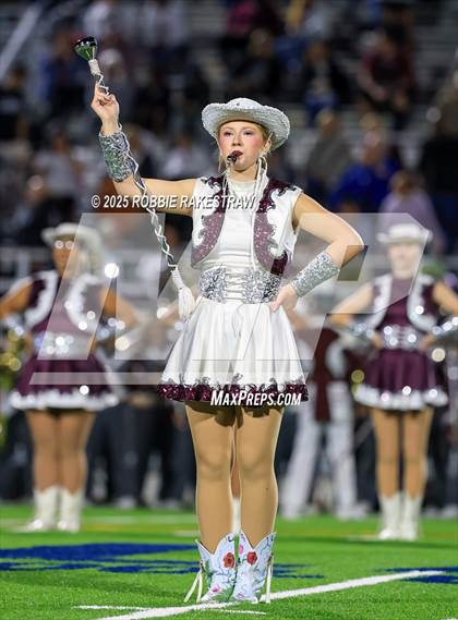 Thumbnail 2 in Ennis @ Wilson (UIL 5A D2 Football Bi-District) photogallery.