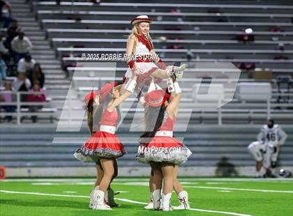 Thumbnail 2 in Ennis @ Wilson (UIL 5A D2 Football Bi-District) photogallery.