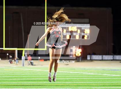 Thumbnail 3 in Ennis @ Wilson (UIL 5A D2 Football Bi-District) photogallery.