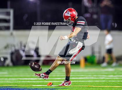 Thumbnail 1 in Ennis @ Wilson (UIL 5A D2 Football Bi-District) photogallery.