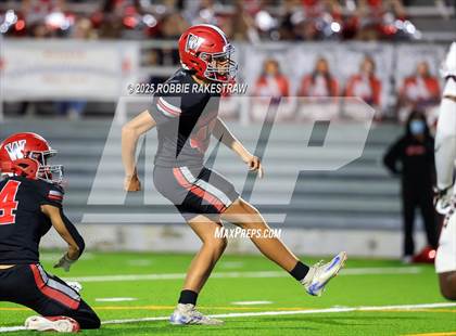 Thumbnail 2 in Ennis @ Wilson (UIL 5A D2 Football Bi-District) photogallery.