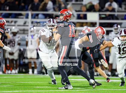 Thumbnail 3 in Ennis @ Wilson (UIL 5A D2 Football Bi-District) photogallery.