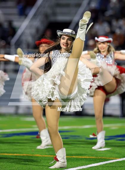 Thumbnail 3 in Ennis @ Wilson (UIL 5A D2 Football Bi-District) photogallery.