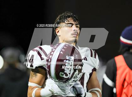 Thumbnail 2 in Ennis @ Wilson (UIL 5A D2 Football Bi-District) photogallery.