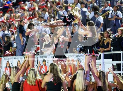 Thumbnail 3 in Ennis @ Wilson (UIL 5A D2 Football Bi-District) photogallery.