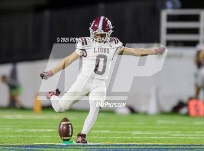 Thumbnail 2 in Ennis @ Wilson (UIL 5A D2 Football Bi-District) photogallery.