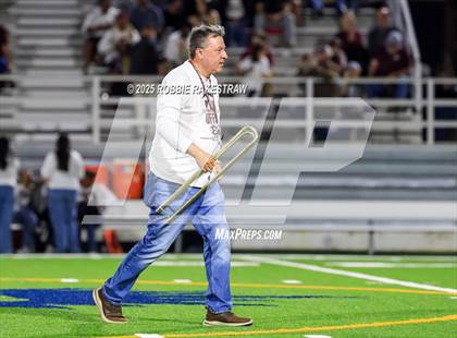 Thumbnail 2 in Ennis @ Wilson (UIL 5A D2 Football Bi-District) photogallery.