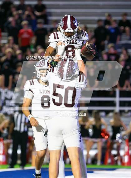 Thumbnail 2 in Ennis @ Wilson (UIL 5A D2 Football Bi-District) photogallery.